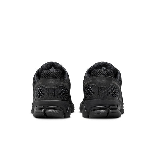 NIKE Zoom Vomero 5 Mens Sneakers